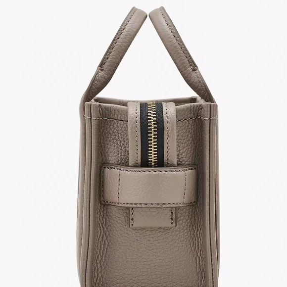 MARC JACOBS THE TOTE BAG SMALL CEMENT - Picture 8 of 16